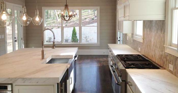 1110 Dawn View Lane Kitchen